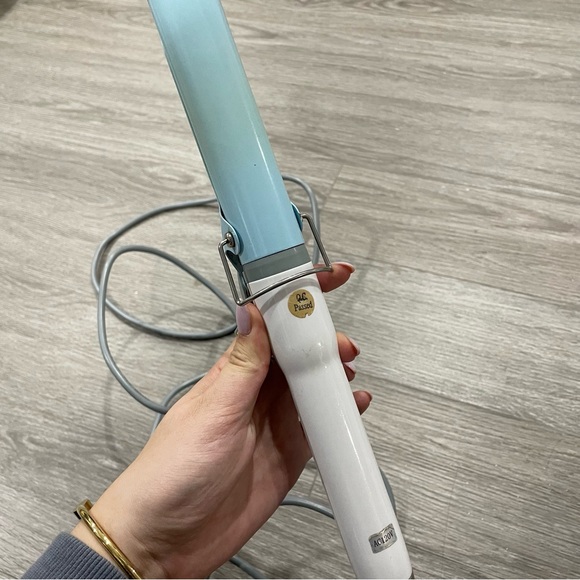 Curler about 1 inch - Picture 4 of 8